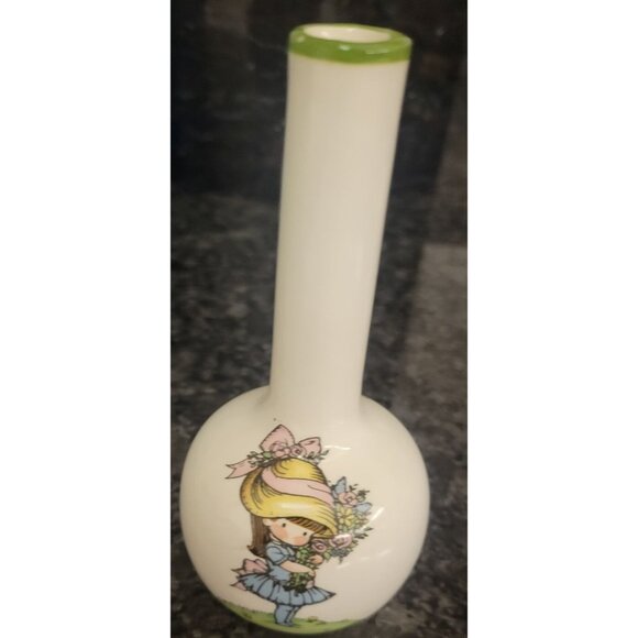 Vintage 1974 Joan Walsh Anglund Bud Vase With Girl & Sweet Remembrance Design - Picture 11 of 16